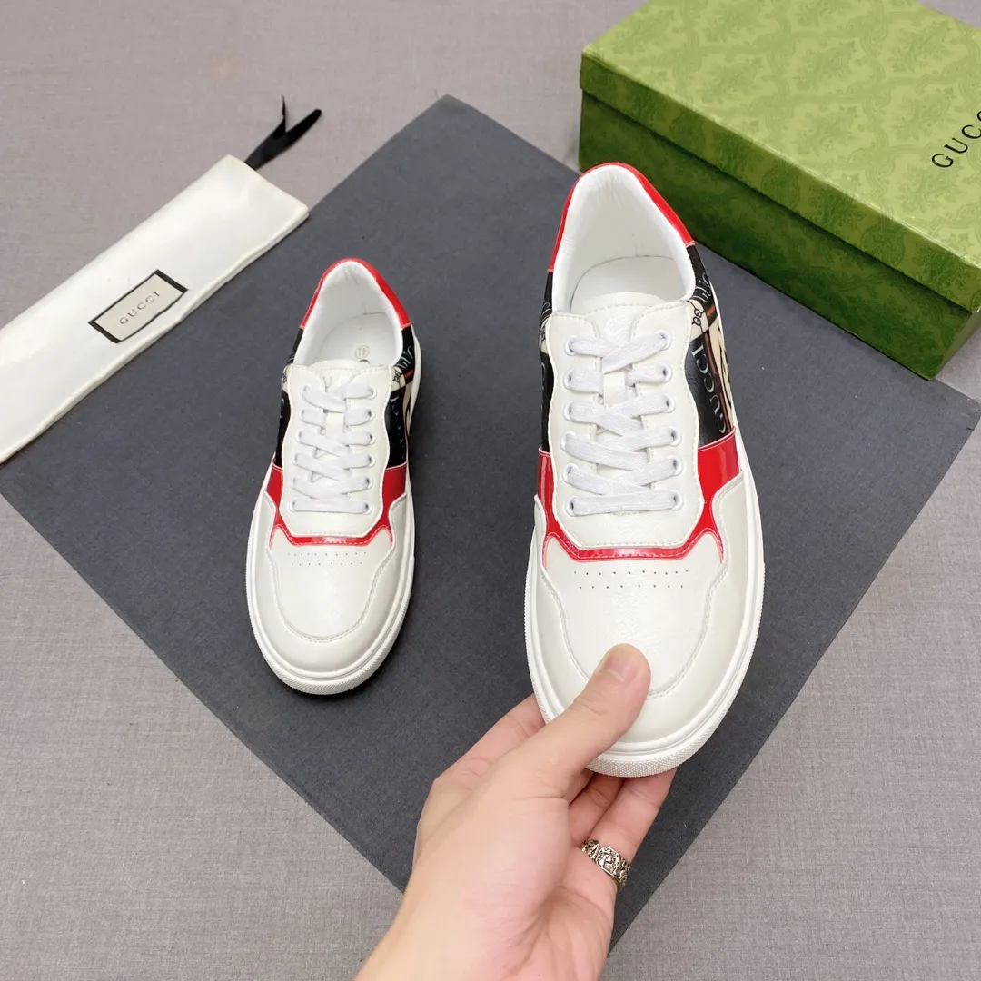 p380 【GUCCI】Gucci men’s casual shoes are absolutely popular 🔥The ultimate matching item for handsome men! The charm of super texture is irresistible, the main recommendation, the flower leather color is bright! The upper is made of high-quality fabrics, the leather lining is used for the feet, and the wear-resistant rubber sole is noble and elegant! Extremely comfortable🎁🎁You can be as handsome as you want💪 Size 38-44! No. 061